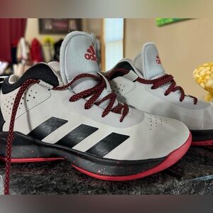 Size 2.5 Adidas Basketball Shoes